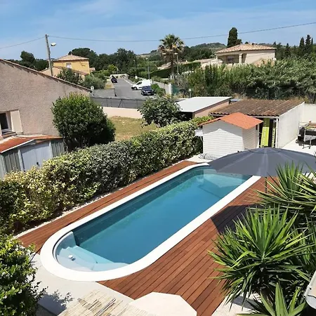 Du Soleil, Climatise Avec Piscine Chauffee D'avril A Novembre, Et Jacuzzi * Pouzolles