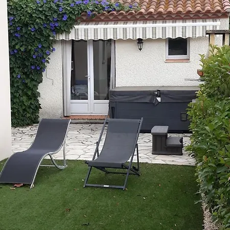 Apartament Du Soleil, Climatise Avec Piscine Chauffee D'avril A Novembre, Et Jacuzzi